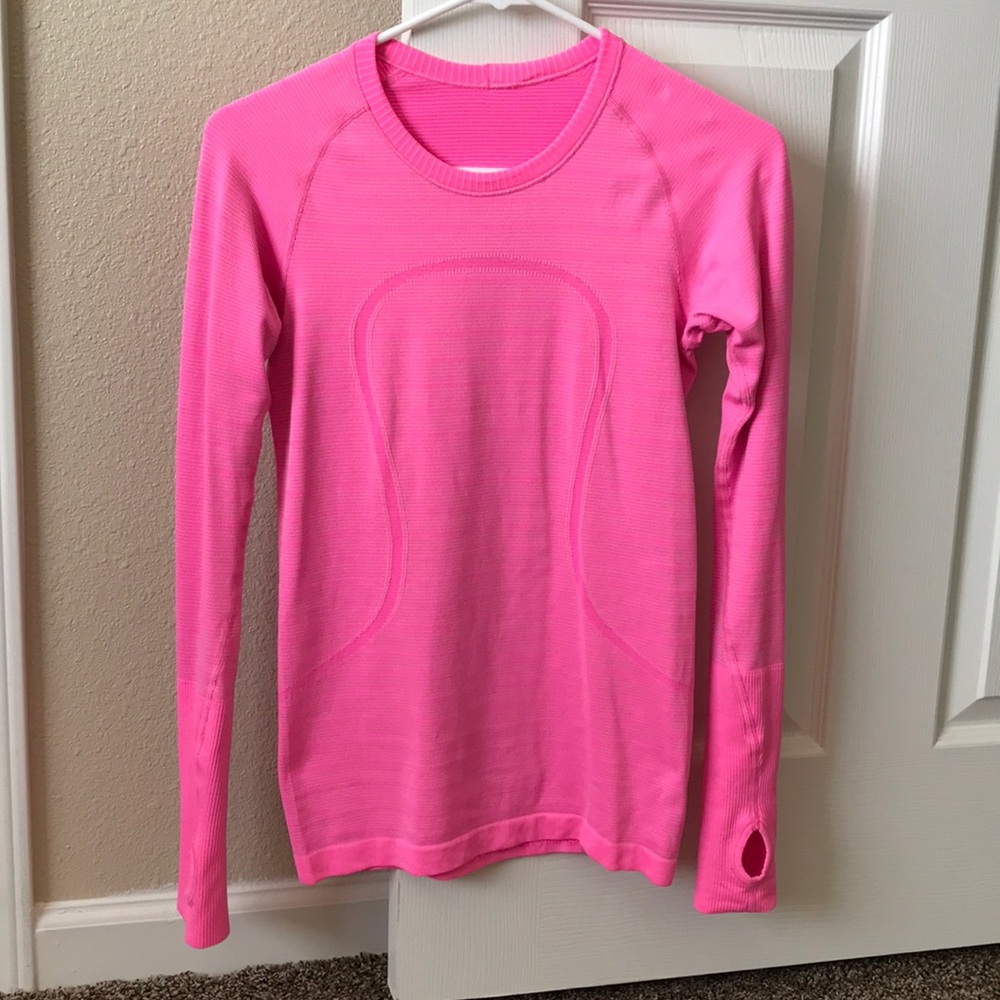 Lululemon “Swiftly Tech Long Sleeve”